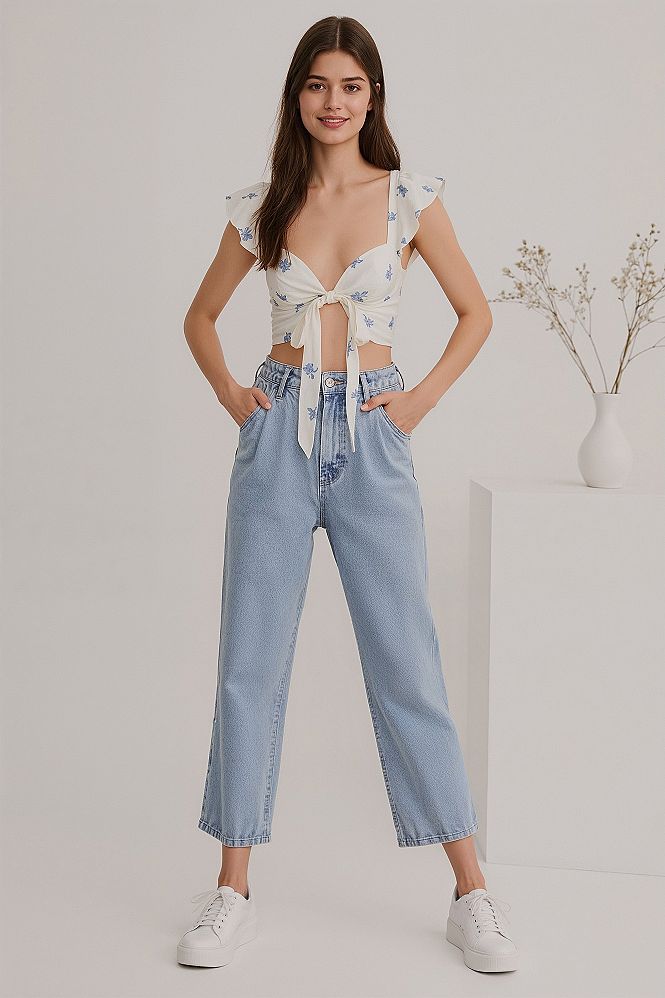 Cute Summer Looks: Floral Peplum Tops & Wide-Leg Jean Flair