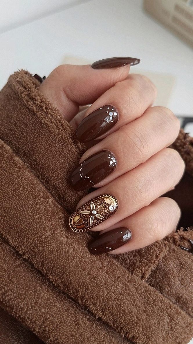 Choosing Between Subtle Dots and Bold Accents