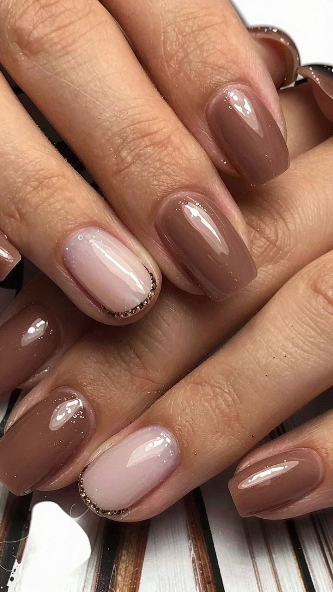 Adding Subtle Sparkle Lines to Caramel Nails