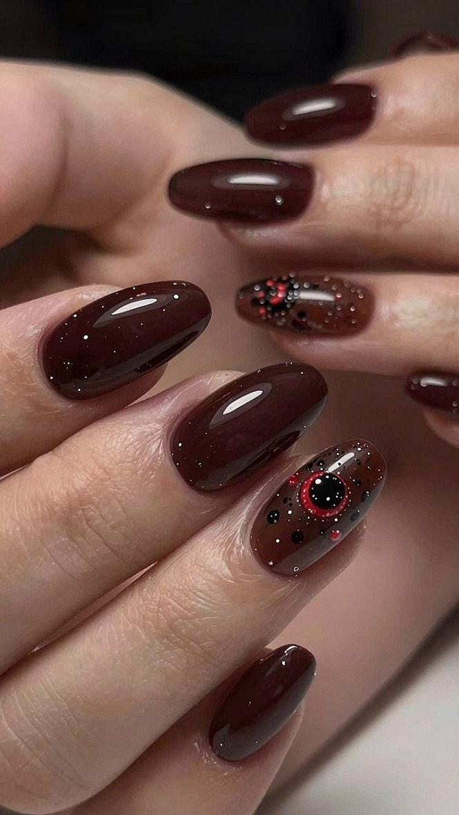 Maintaining Polka Dot Accent Nails with Magnetic Gel