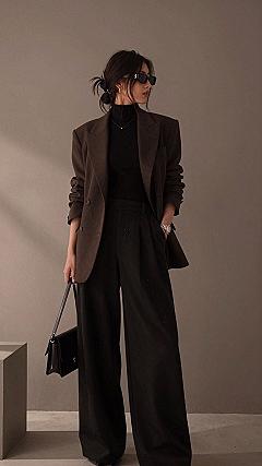 Maintaining Structure in Oversized Wool Blazers