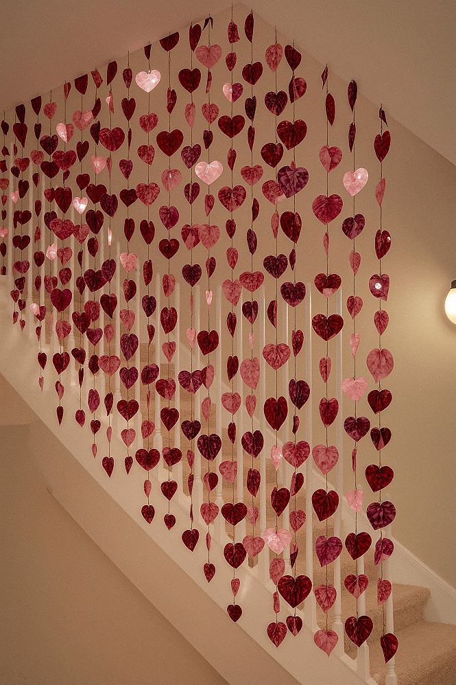 DIY Paper Heart Garland: Festive Valentine's Decor & Anniversary Gift Idea