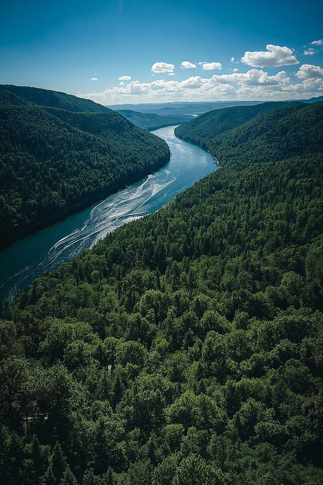 Majestic River & Forest: Inspiring Landscape Wallpaper for Desktop