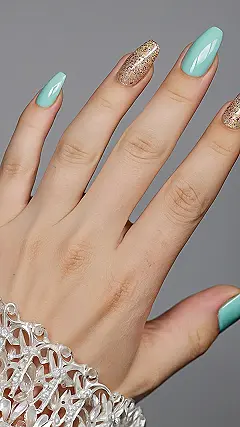 Trend Alert: Nails!