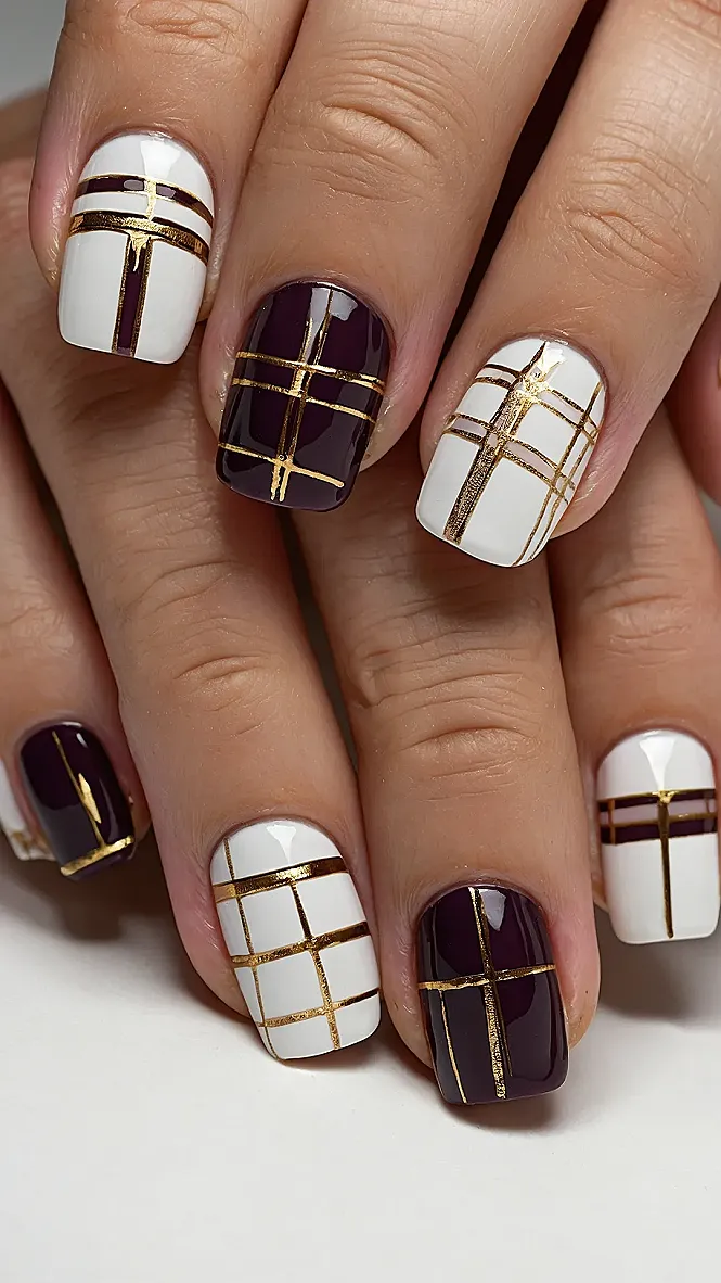 Golden Grid Nails