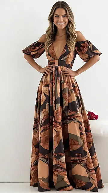 Chic Maxi Moments