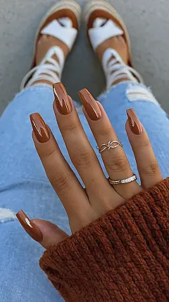 “Chic Nail Art: When Your Fingers Are Officially Cooler Than Your Shoes!”: