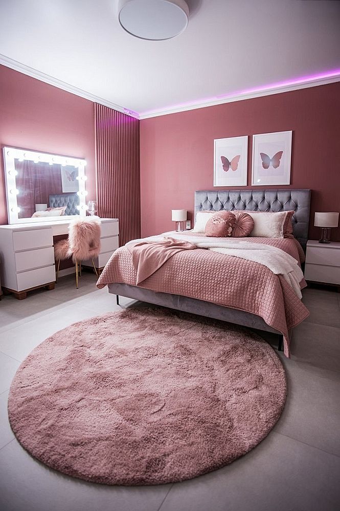 Dreamy Pink & Cream Bedroom Oasis: Aesthetic Teen Room Decor Ideas