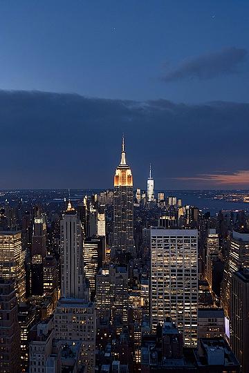 Choosing a New York City Skyline Wallpaper at Night