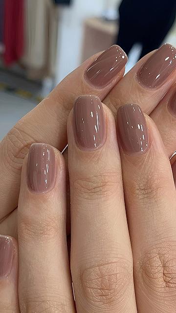 Choosing Warm Taupe Nail Polishes For Medium Skin Tones