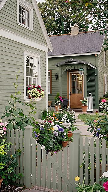 Choosing Soft Green Siding For A Vintage Home Exterior