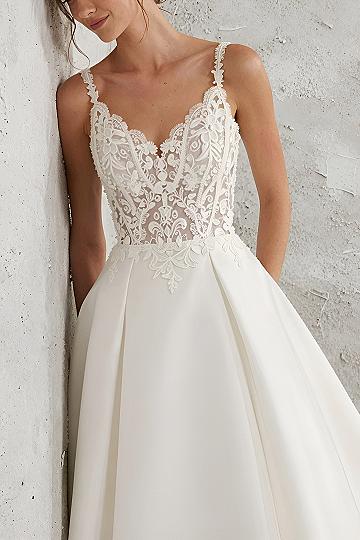 Choosing a Lace Bodice A-line Wedding Gown