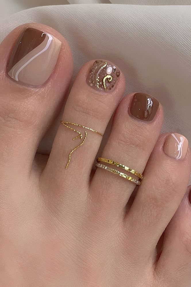 Rich Brown Swirls and Minimalist Toe Rings