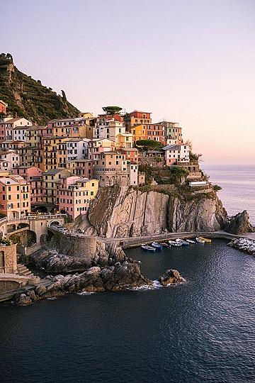 Top 5 Italian Coastal Towns for Your Europe Travel Aesthetic