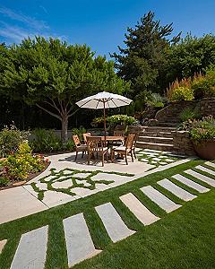 Creating an Outdoor Dining Patio with Pavers and Turf