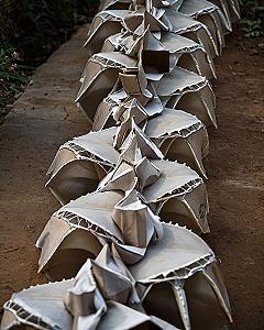 Using Paper Lanterns for Creative Wedding Reception Lighting