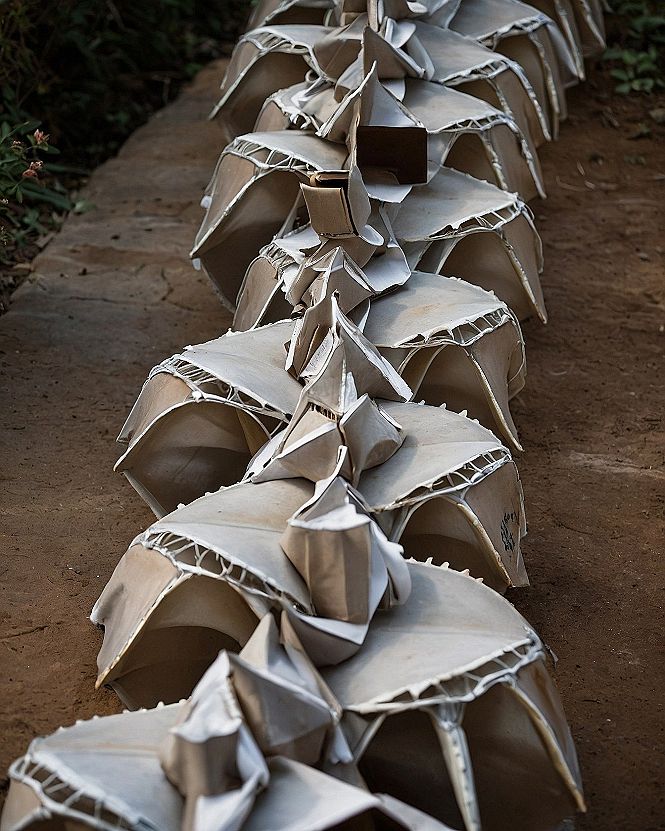 Using Paper Lanterns for Creative Wedding Reception Lighting