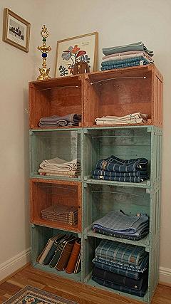 Using Wooden Crates for Fall Blanket Storage