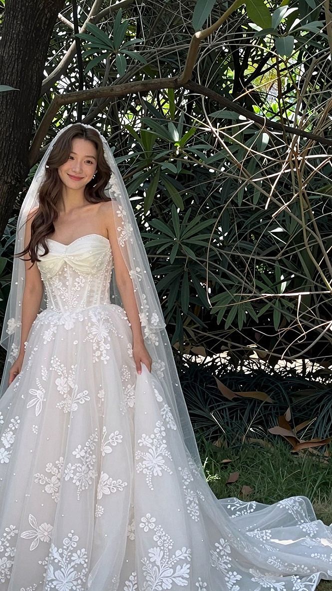 Pairing a Sweetheart Neckline with Long Sleeves
