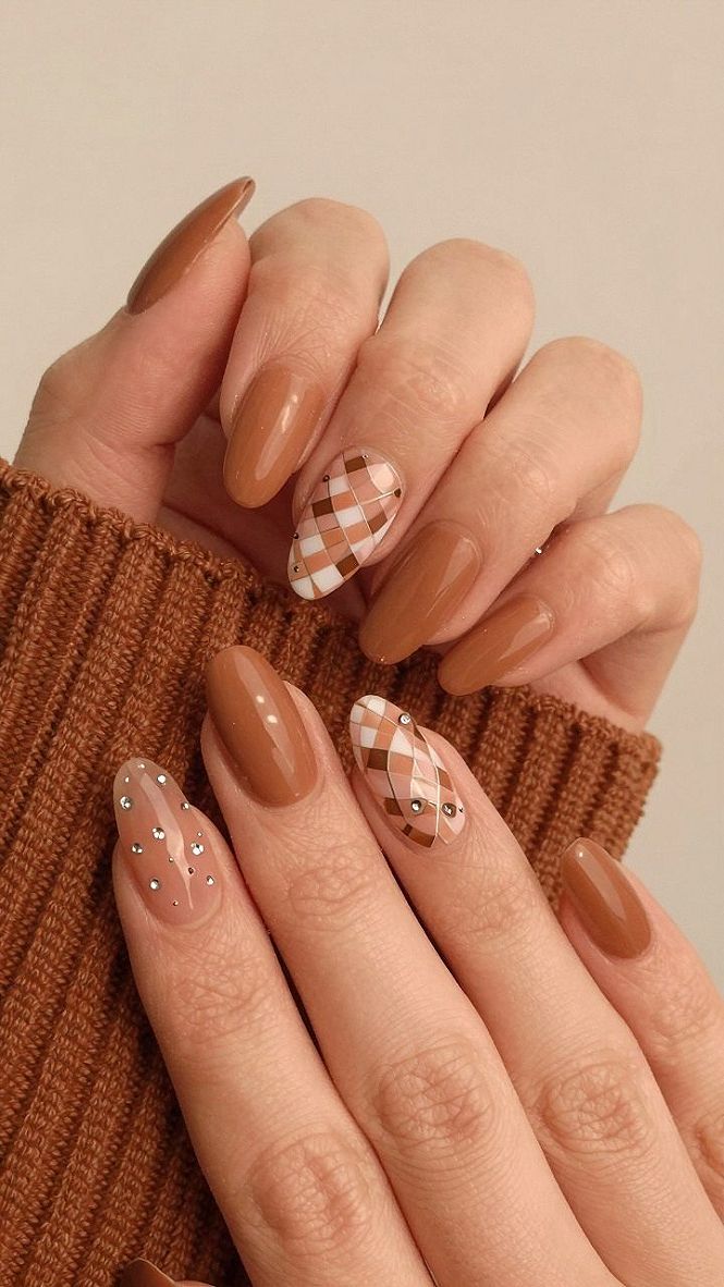 Chic Plaid and Brown Tones For Fall Manicures
