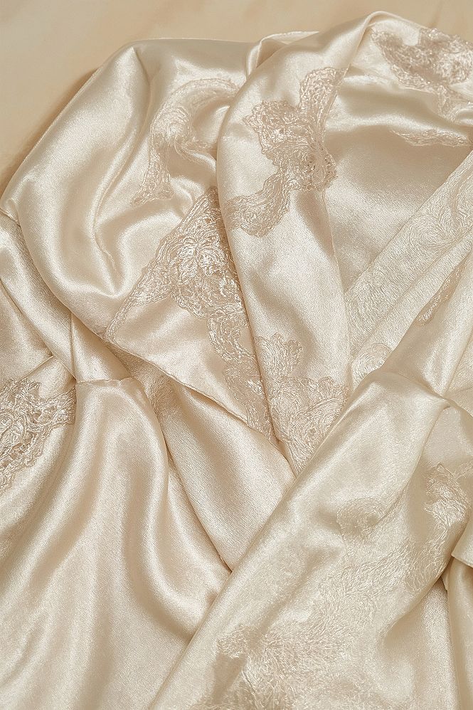 Luxury Cream Robe: Your Ultimate Bridal Loungewear Essential