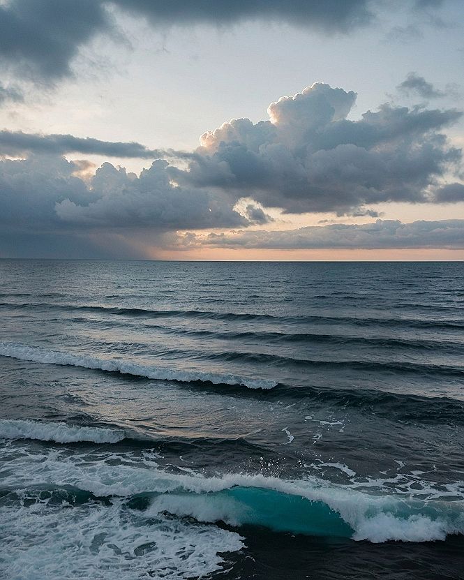 Selecting Moody Pink Skies and Ocean Wallpapers