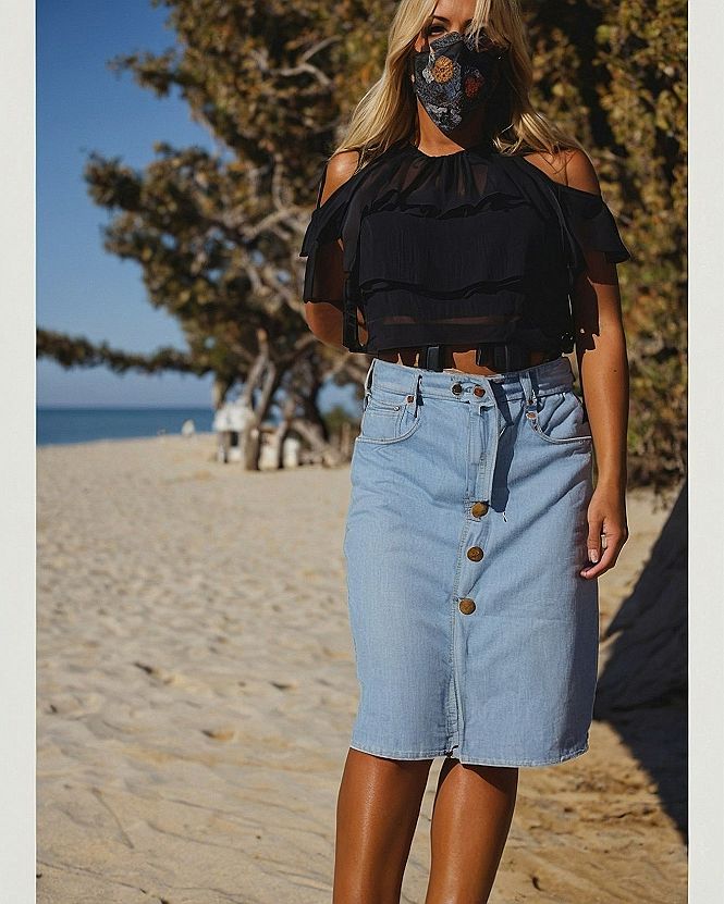 Styling a Cold Shoulder Top with a Button Down Denim Skirt