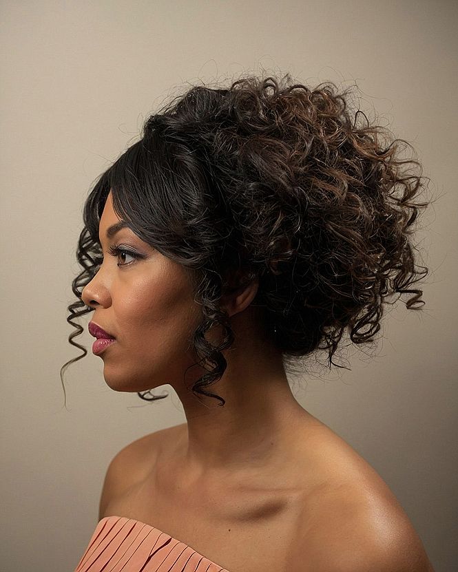 Selecting A Voluminous Curly Updo For Formal Events