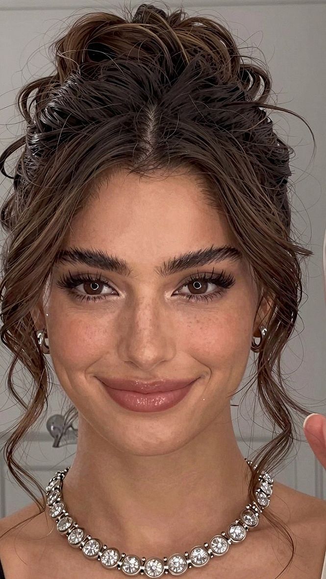 Choosing A High Volume Updo For Long Receptions