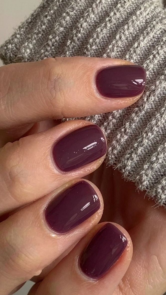 Choosing Between Glossy and Matte Deep Orange Nails