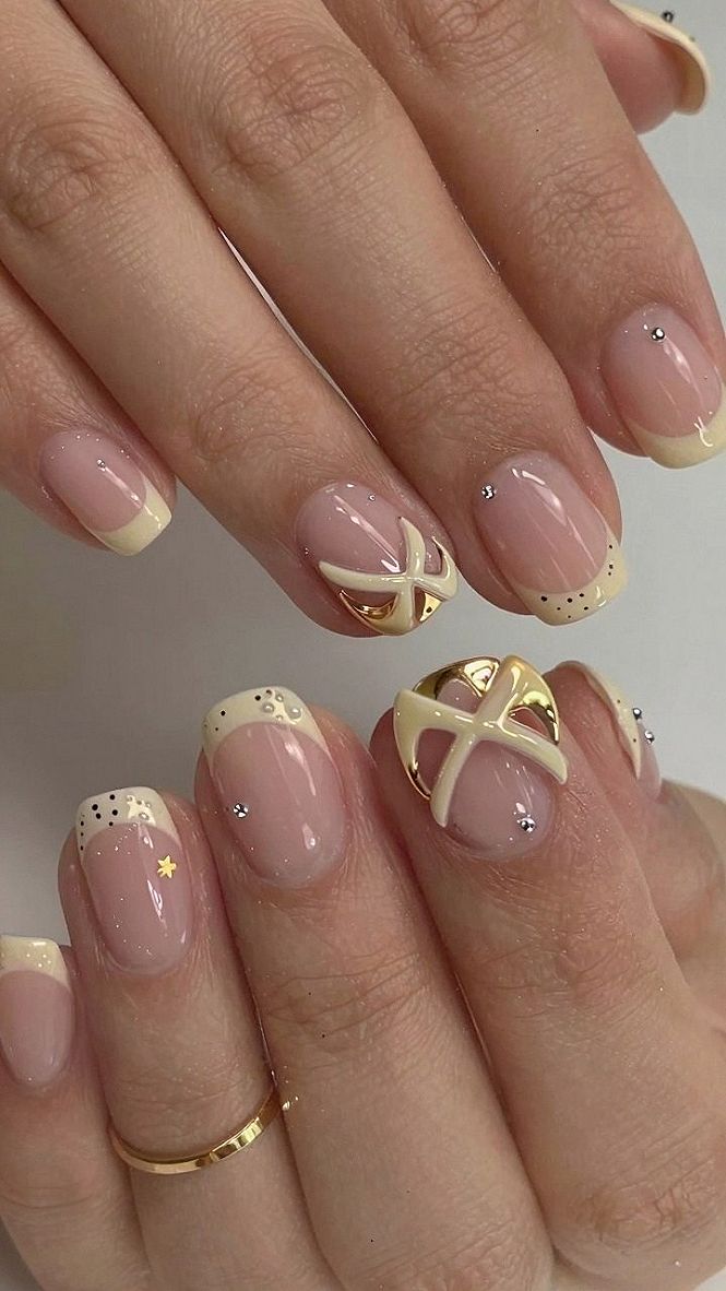 Choosing Soft Cream and Gold Details for Fall Pedicures