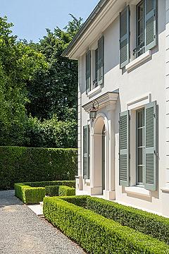 Modern French Country Landscaping: Elevate Your Home Facade