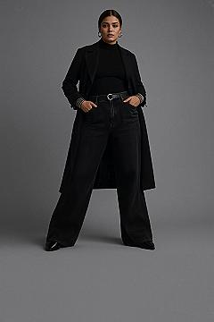 Must-Have Black Wide Leg Jeans Outfits for Plus Size Fall