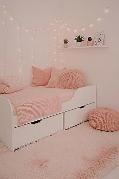 Budget-Friendly Small Bedroom Layouts: Cute Room Makeovers on a Dime