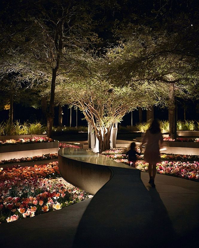 Lighting Outdoor Copper and Orange Wedding Pathways