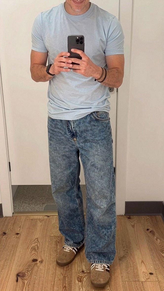 Keeping Acid Wash Denim And T Shirts Fresh