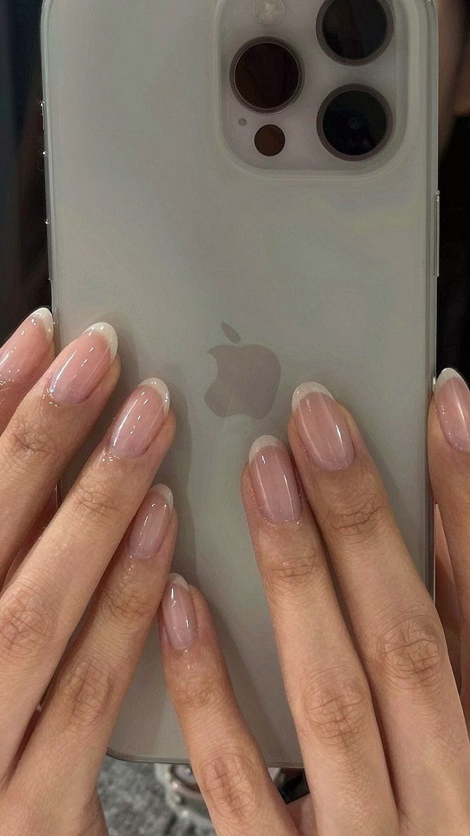 Maintaining Clean Lines On Slim French Tip Nails