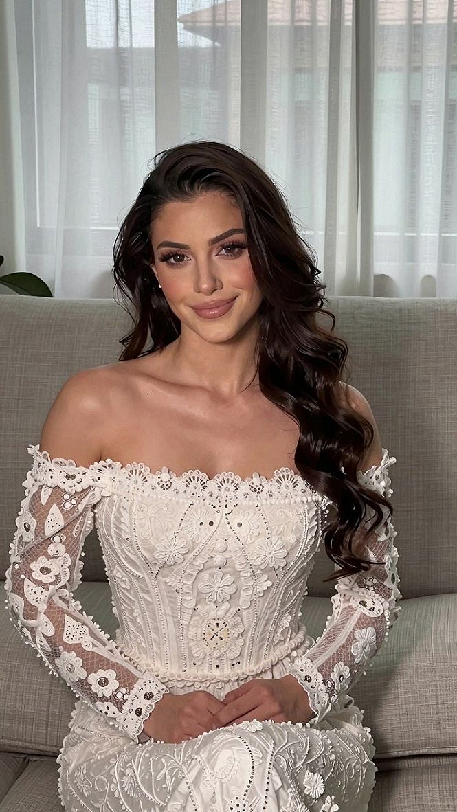 Maintaining a Structured Lace Bodice and Long Sleeves