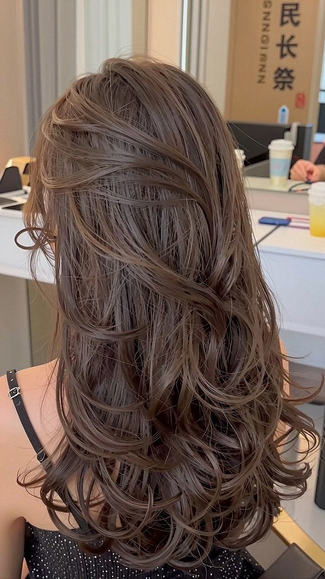 Full Flowing Layered Curls with Pearl Accessories