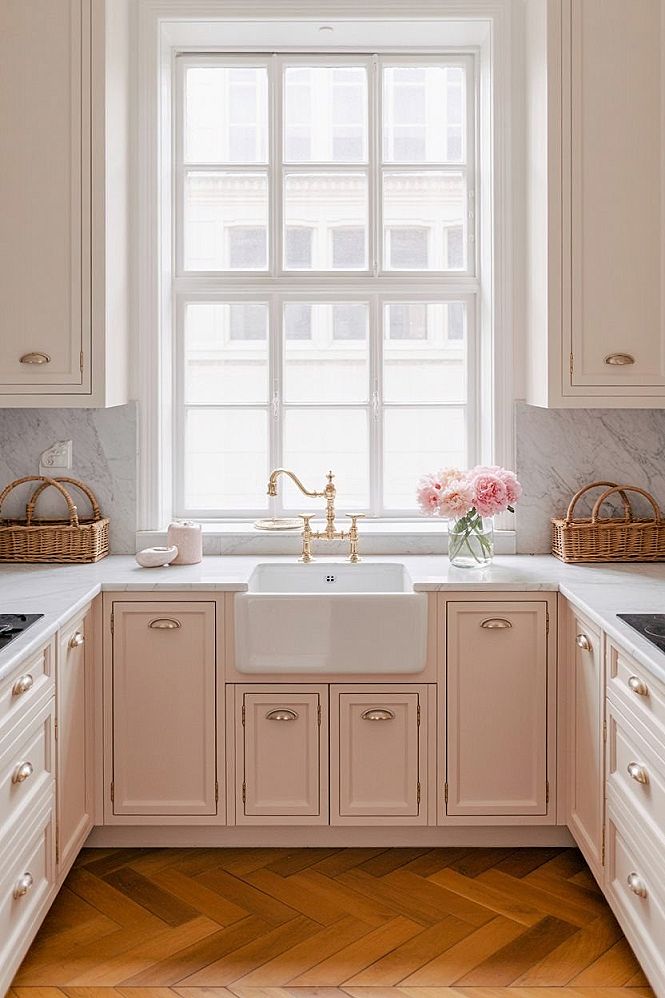 Blush Pink Kitchen Cabinets: Chic Design for Dreamy Organization