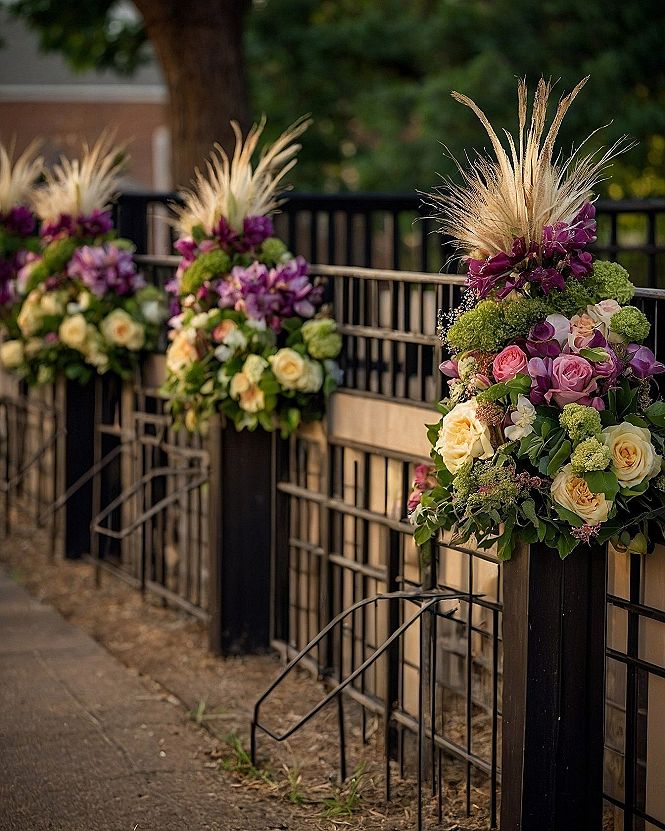 Decorating Woodland Walkways With Floral Post Toppers