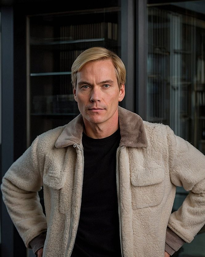 Styling Shearling Jackets For Cold Weather Comfort