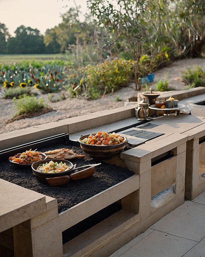 Creating an Open Air Stone Shower Experience