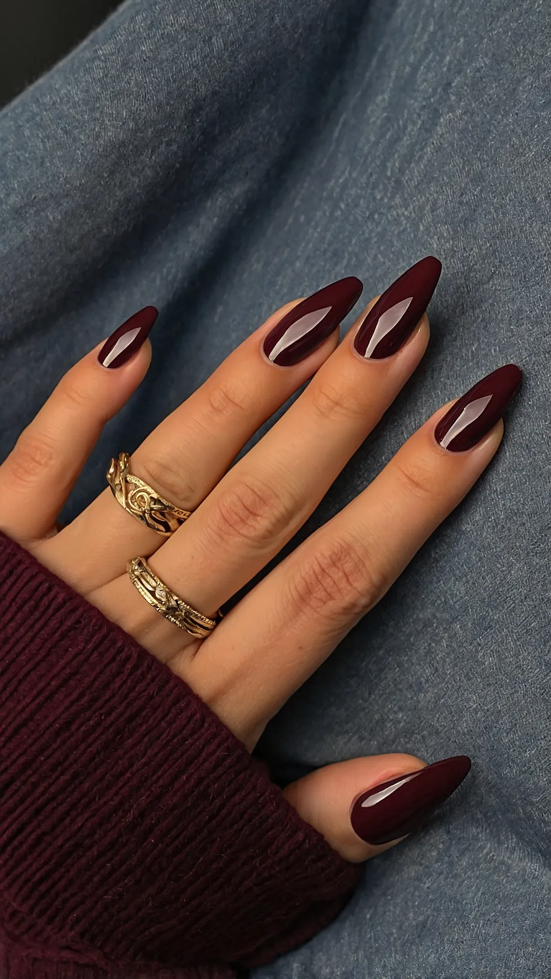 Fingertip Maroon Magic