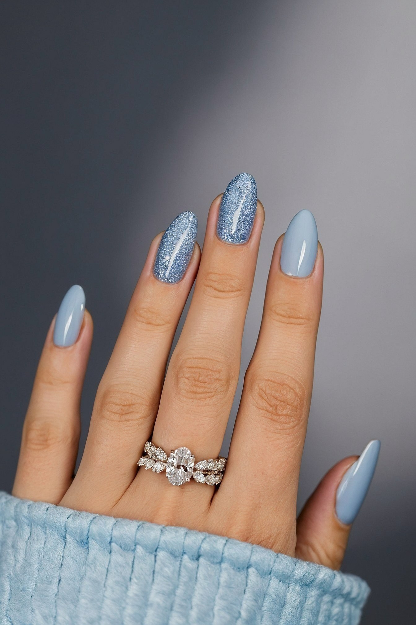 The Elegance of Teal Leaf Nail Art: A Stunning Overview