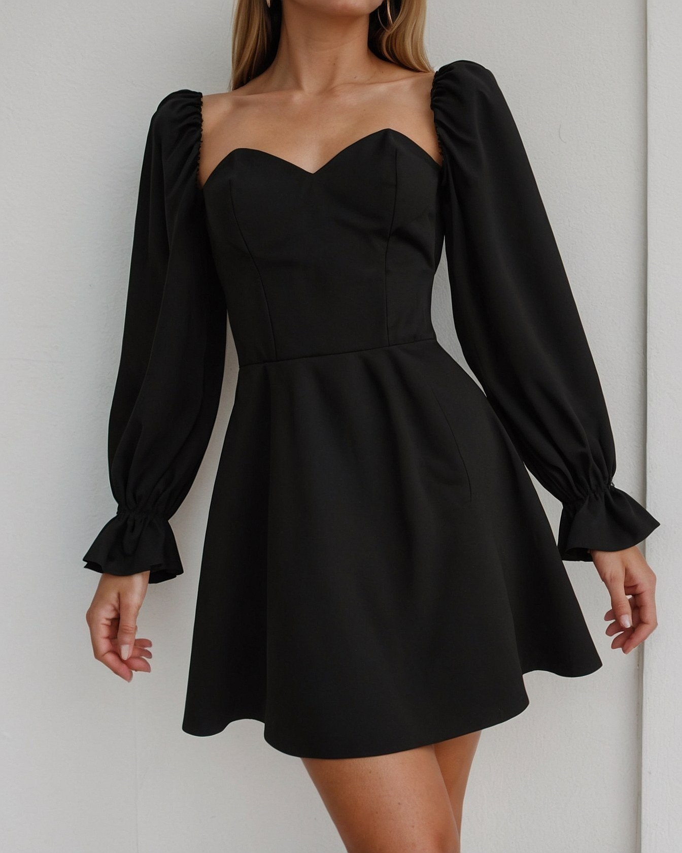 The gentle puff of voluminous sleeves