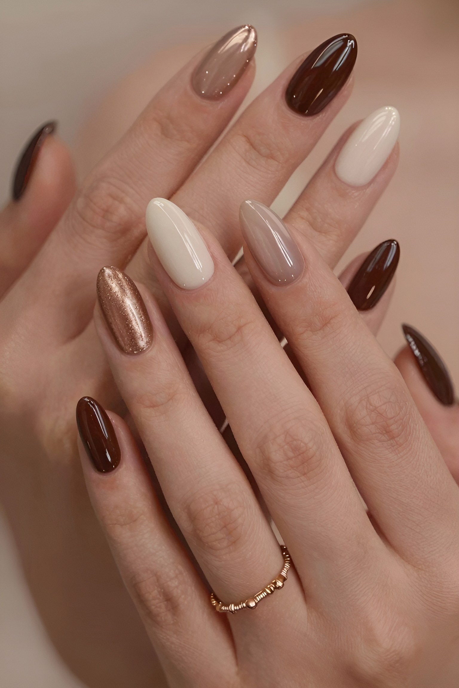 Mixing Different Brown Shades on Short Almond Nails