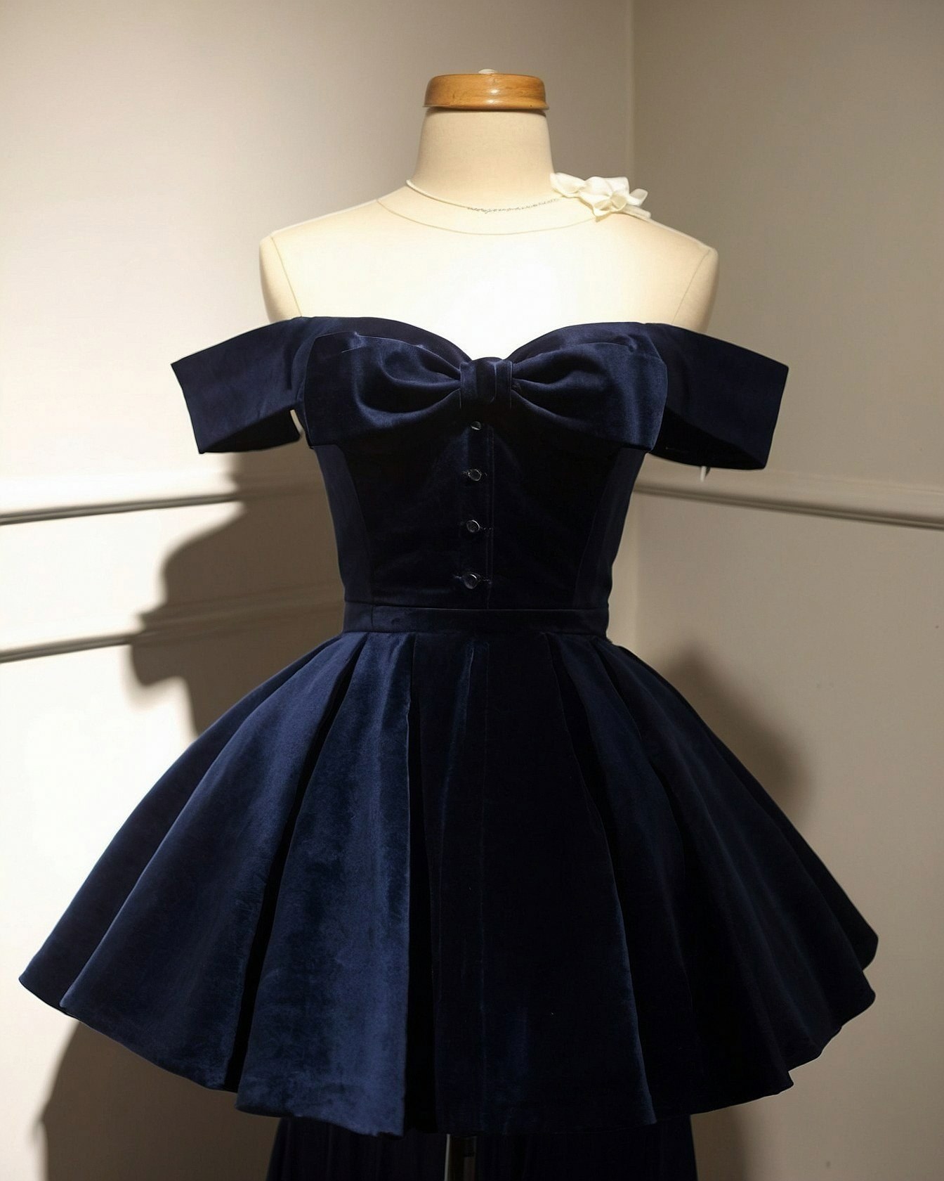 Off-the-shoulder Velvet Drama with a Dramatic Bow