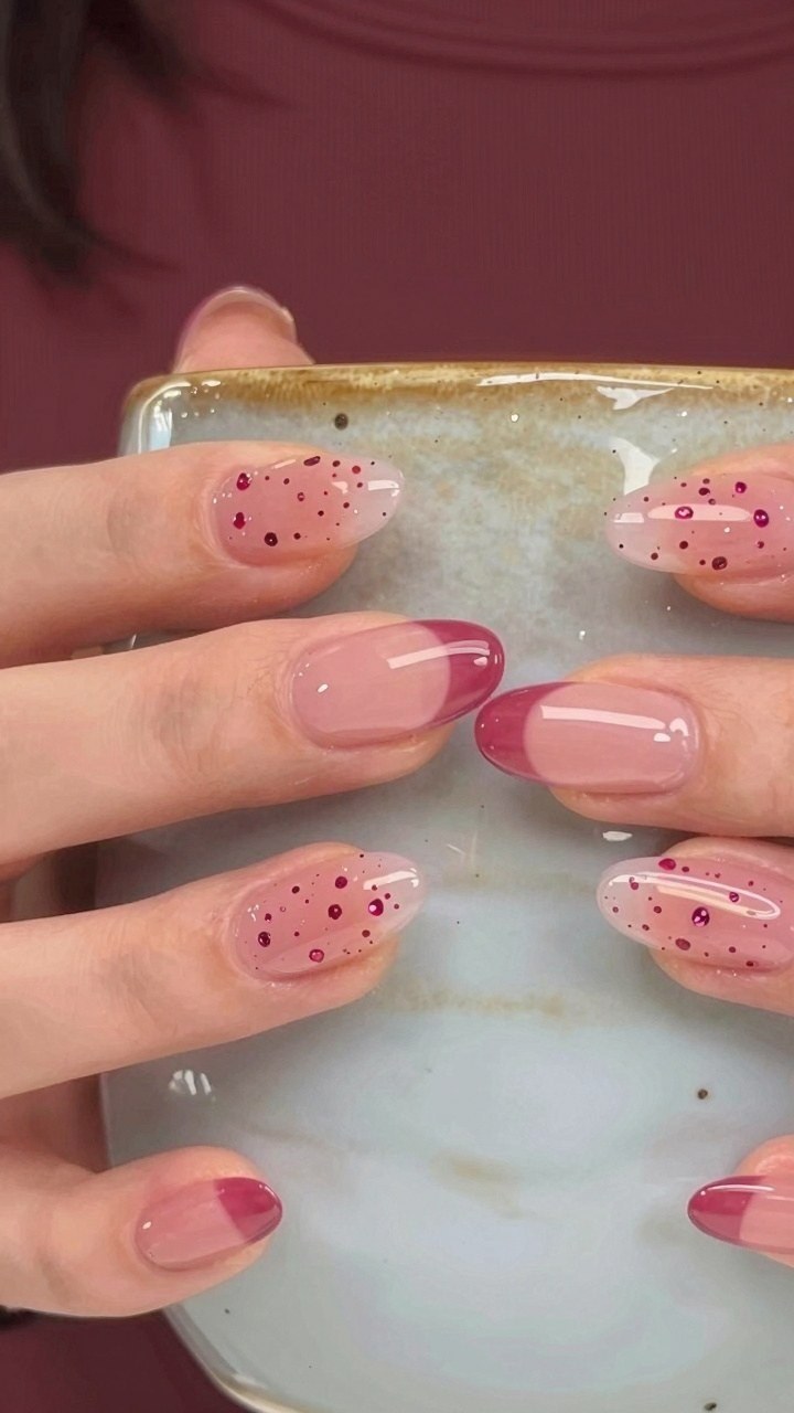 Adding Accent Nails to Black French Tips