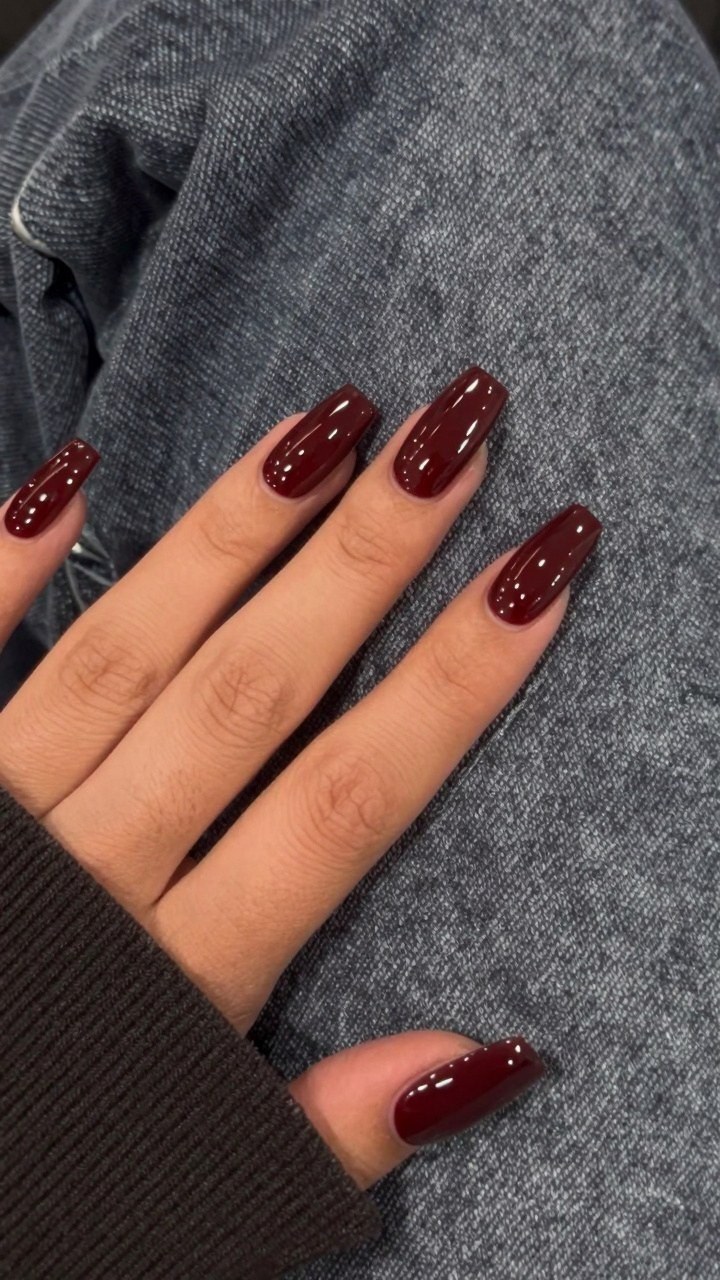 Selecting the Right Shade and Finish for Your Wine Red Nails